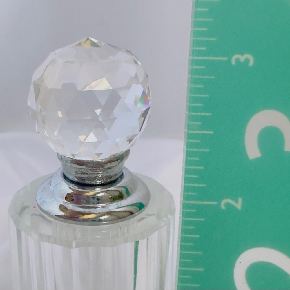 Lot of 3 Miniature Clear Glass Faceted Perfume Bottles with Daubers - Picture 14 of 16